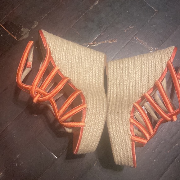 H by Halston (Bakers) Penelope Coral wedge sandals. - Picture 5 of 7